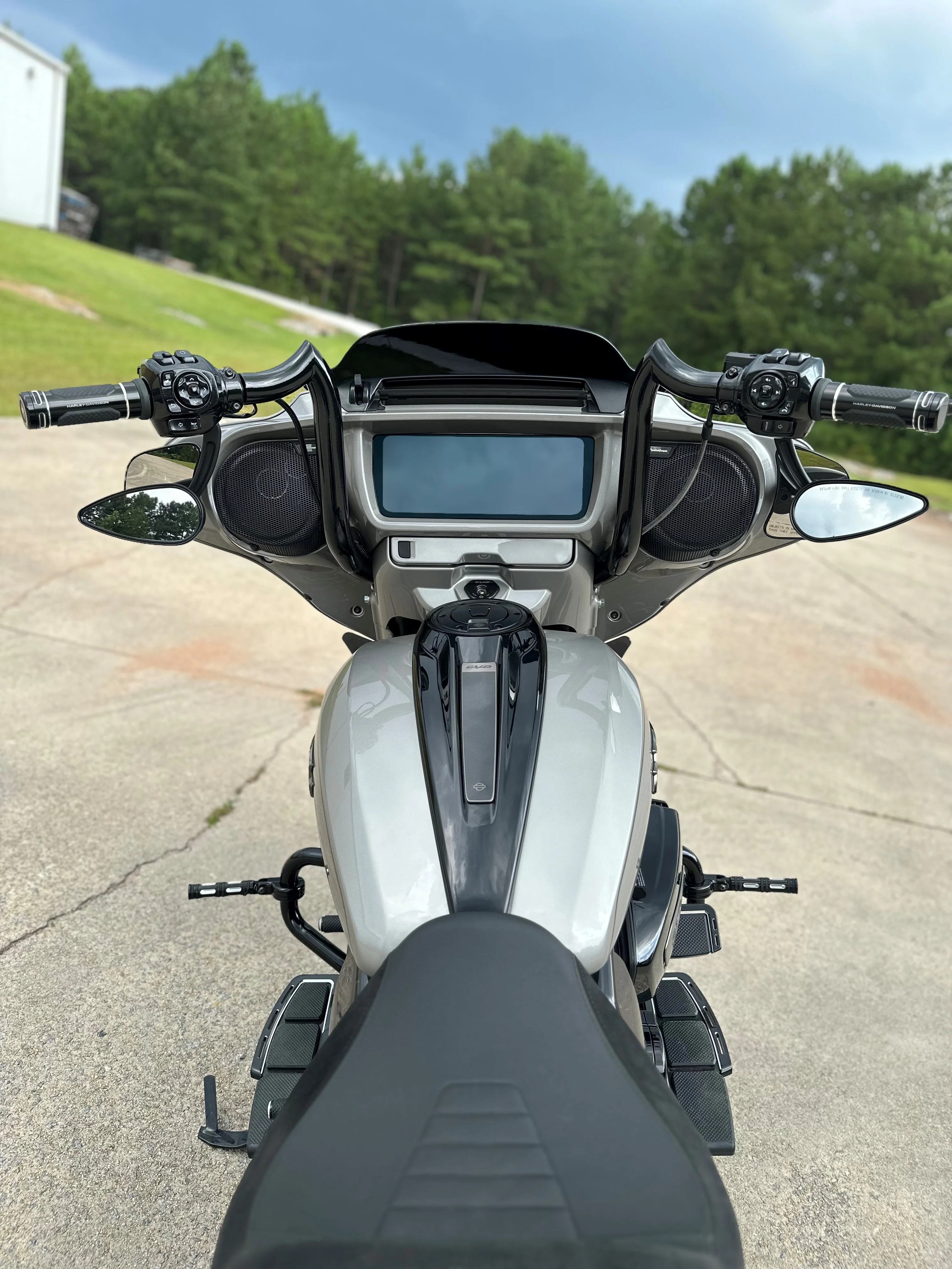 Bison Bagger for '24-'26 Street Glide | Harley Handlebars - Image 5